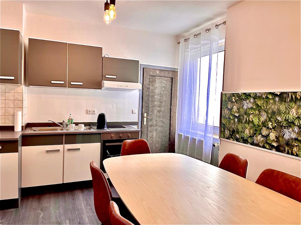 Geraeumige Wohnung Im Herzen Kassels Exterior photo